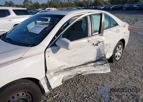 2009 Toyota Camry Le z USA, uszkodzony, nr VIN 4T1BE46K39U846568